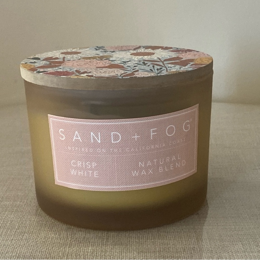 Sand + Fog 12 oz | Blush | Crisp White | 2-Wick Candle